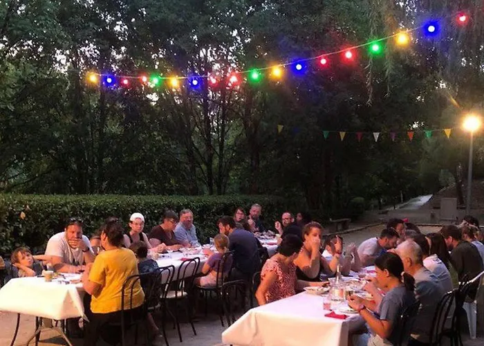 Avec Terrasse A Sauveterre-de-rouergue, 2 Chambres, Equipements Complets - Api-1-52-410 אתר קמפינג *